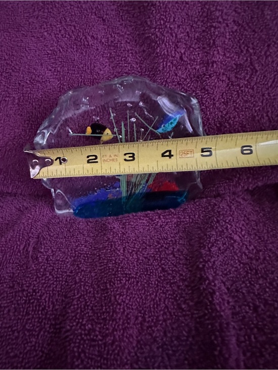 Red Lipped Fish Murano Glass Sculpture for Sale Murano Multicolor Glass Aquarium Sculpture with Blue, Green, Yellow and Red Fish